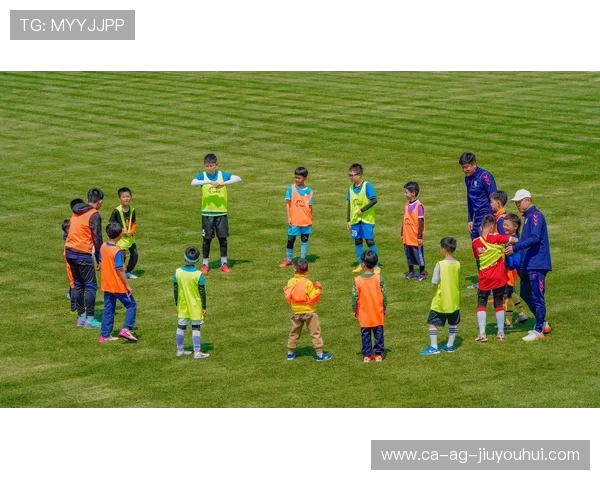 足球观察集锦推荐：回顾精彩瞬间，感受赛事激情与技巧碰撞